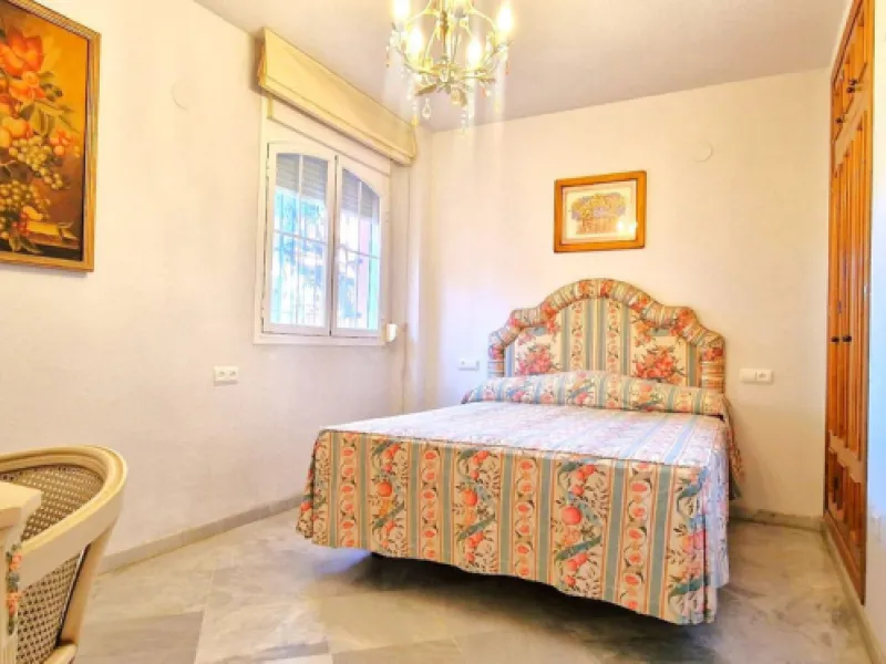 BEAUTIFUL BEACHFRONT APARTMENT WITH FANTASTIC TERRACE ON ONE OF MARBELLA'S BEST BEACHES!!