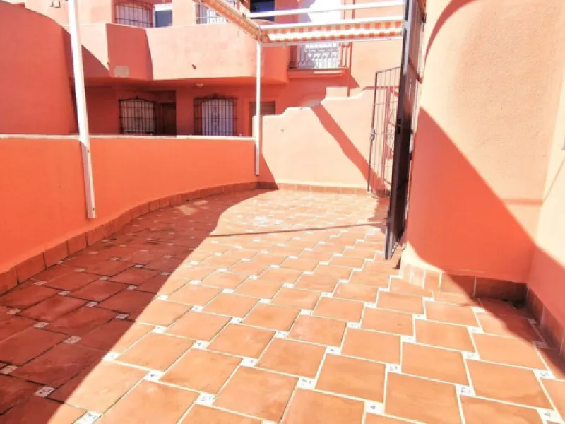 BEAUTIFUL BEACHFRONT APARTMENT WITH FANTASTIC TERRACE ON ONE OF MARBELLA'S BEST BEACHES!!