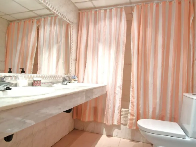 BEAUTIFUL BEACHFRONT APARTMENT WITH FANTASTIC TERRACE ON ONE OF MARBELLA'S BEST BEACHES!!