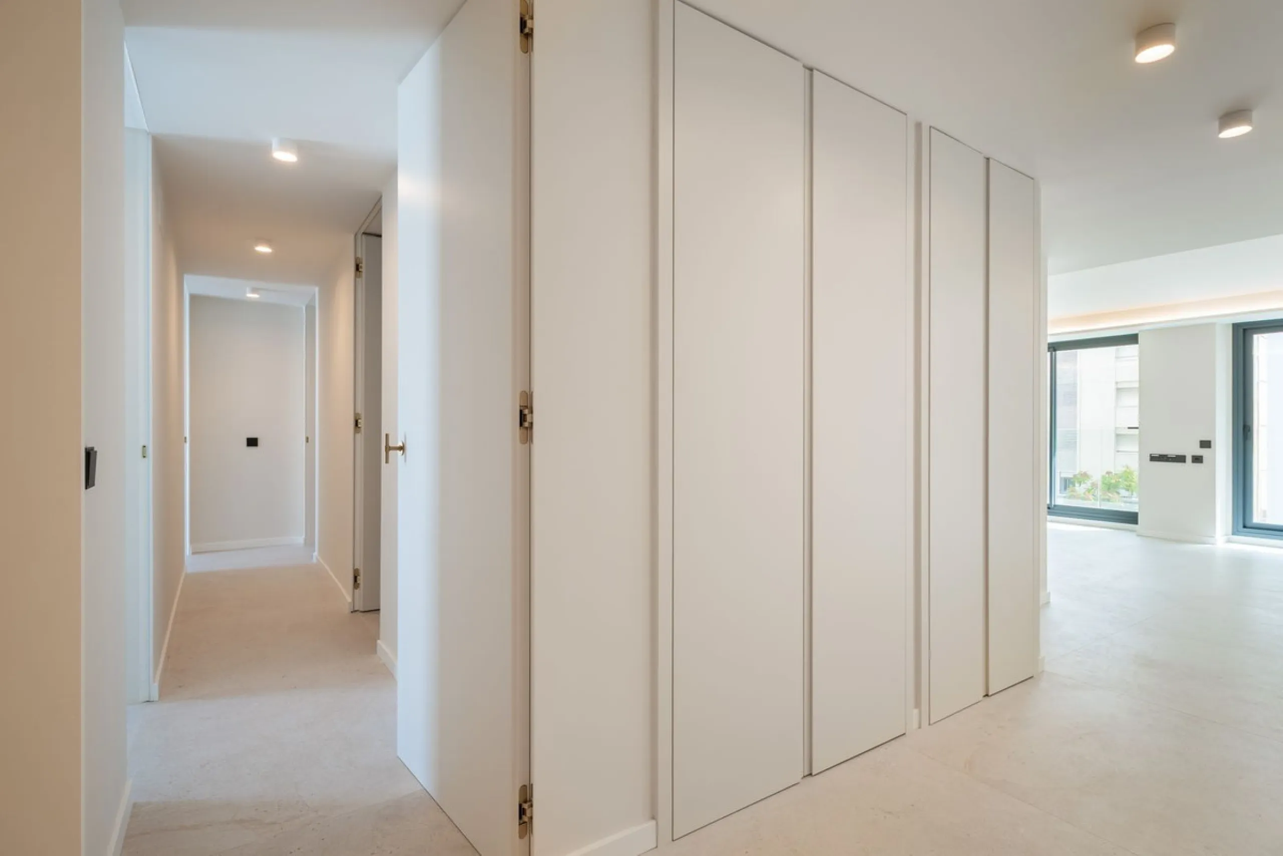 Luxury 3-Bedroom Apartment in the Heart of Marbella – Second Line to the Beach