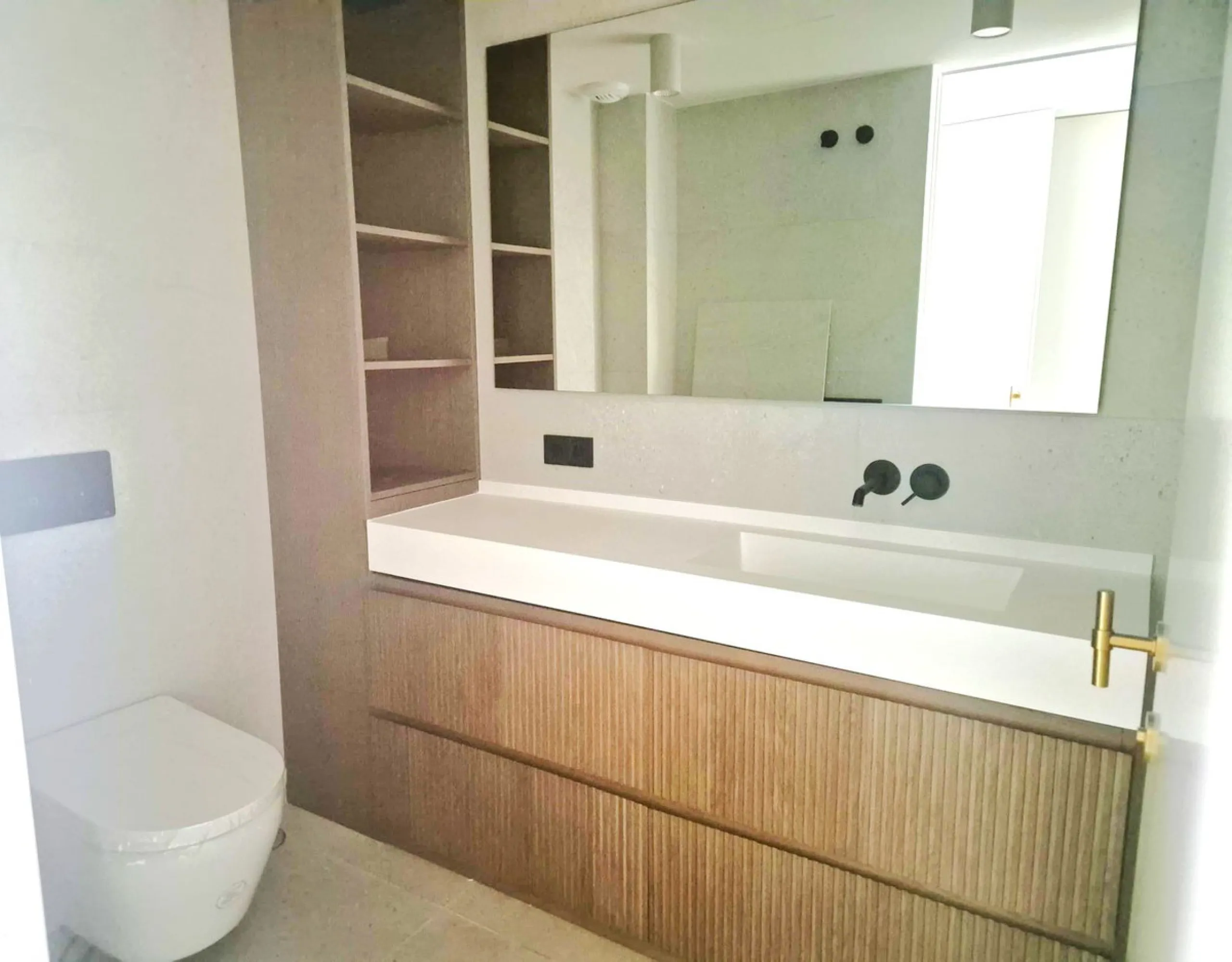 Luxury 3-Bedroom Apartment in the Heart of Marbella – Second Line to the Beach
