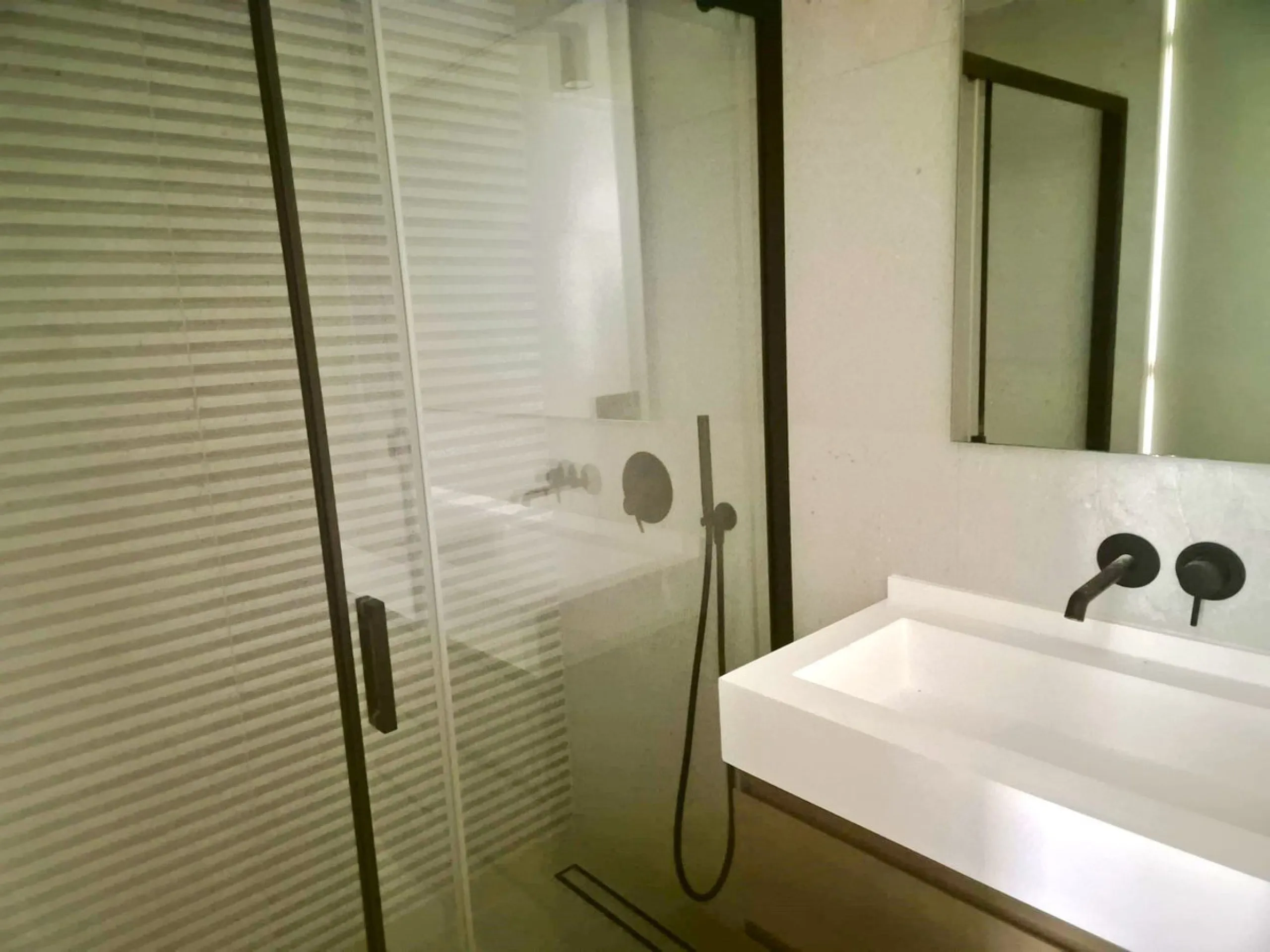 Luxury 3-Bedroom Apartment in the Heart of Marbella – Second Line to the Beach