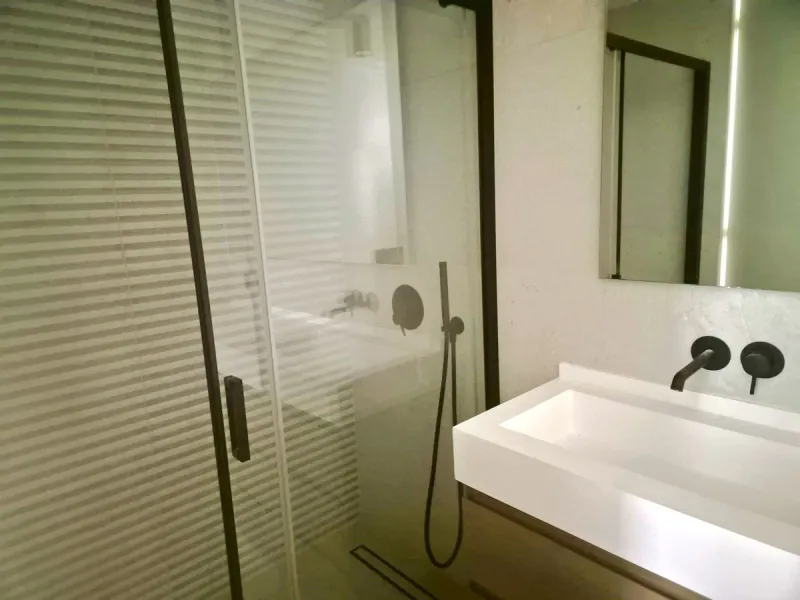 Luxury 3-Bedroom Apartment in the Heart of Marbella – Second Line to the Beach