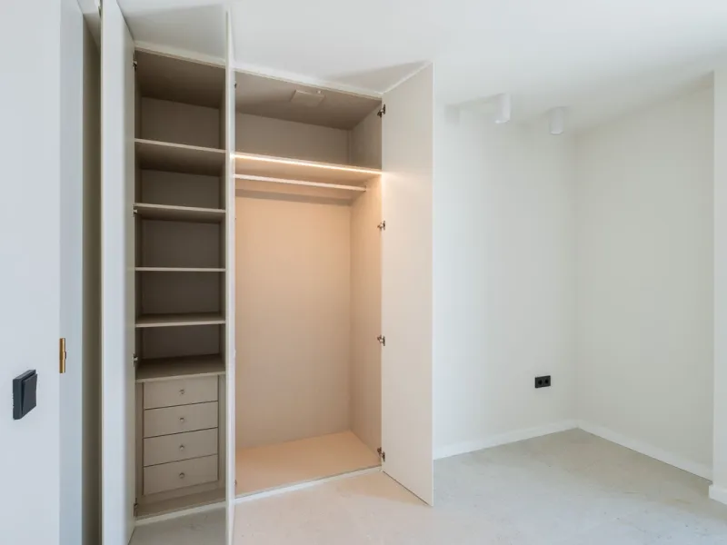 Luxury 3-Bedroom Apartment in the Heart of Marbella – Second Line to the Beach