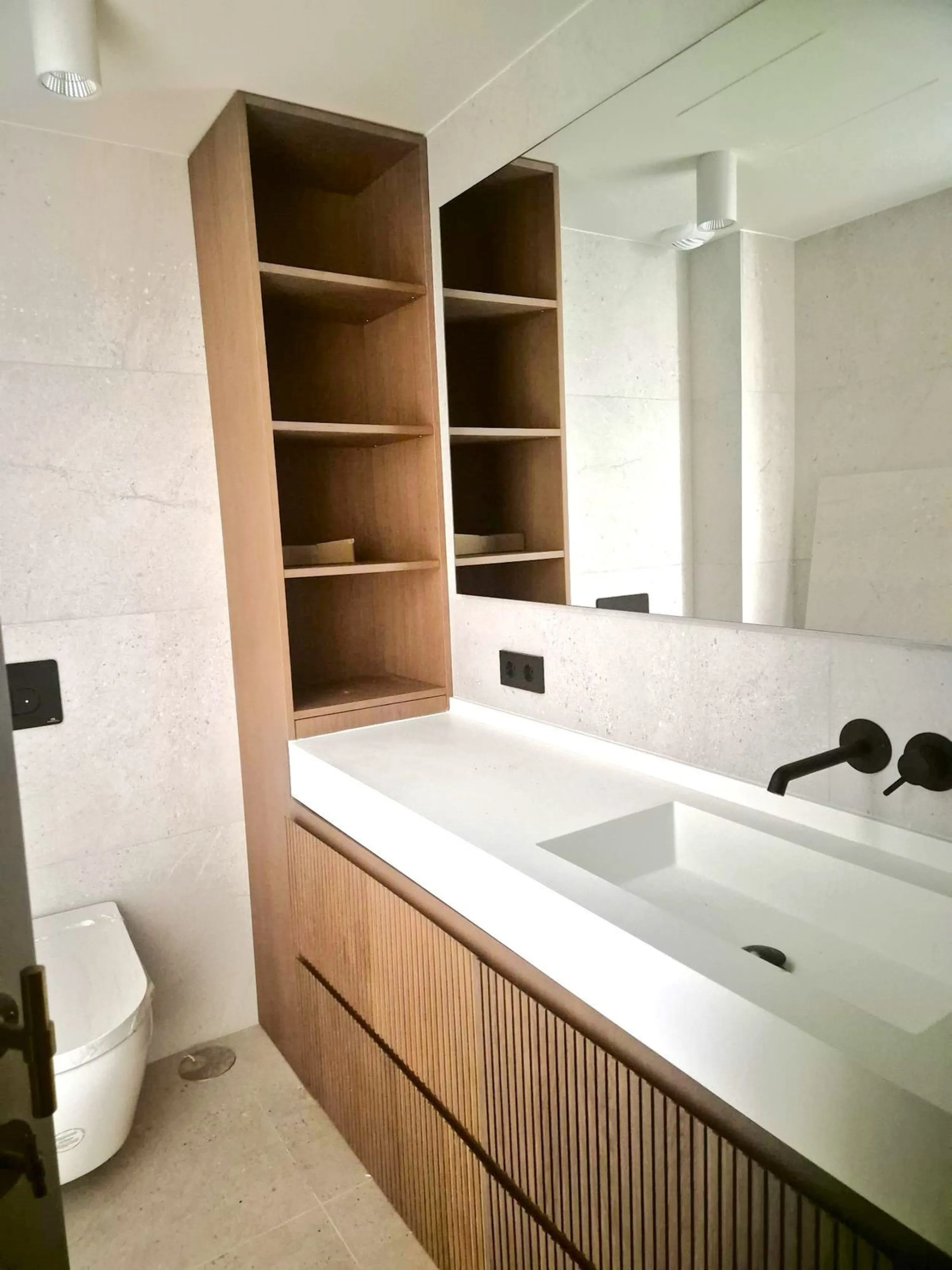 Luxury 3-Bedroom Apartment in the Heart of Marbella – Second Line to the Beach