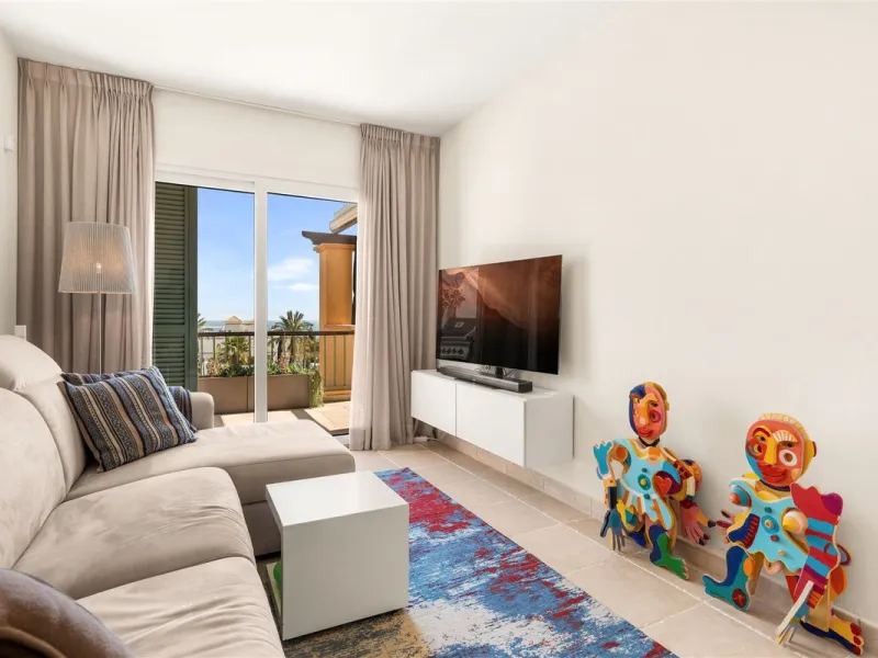 Exceptional panoramic duplex penthouse is located in the prestigious Los Flamingos Golf Resort and offers four bedrooms and two and a half bathrooms, beautifully presented in a refined modern rustic style.