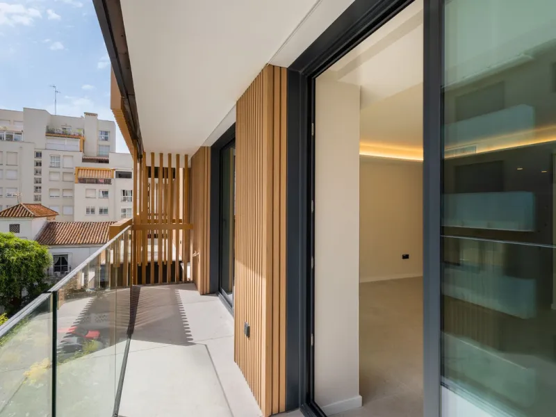Luxury 3-Bedroom Apartment in the Heart of Marbella – Second Line to the Beach