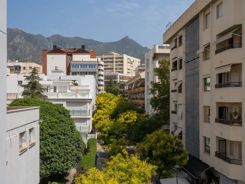 Luxury 3-Bedroom Apartment in the Heart of Marbella – Second Line to the Beach