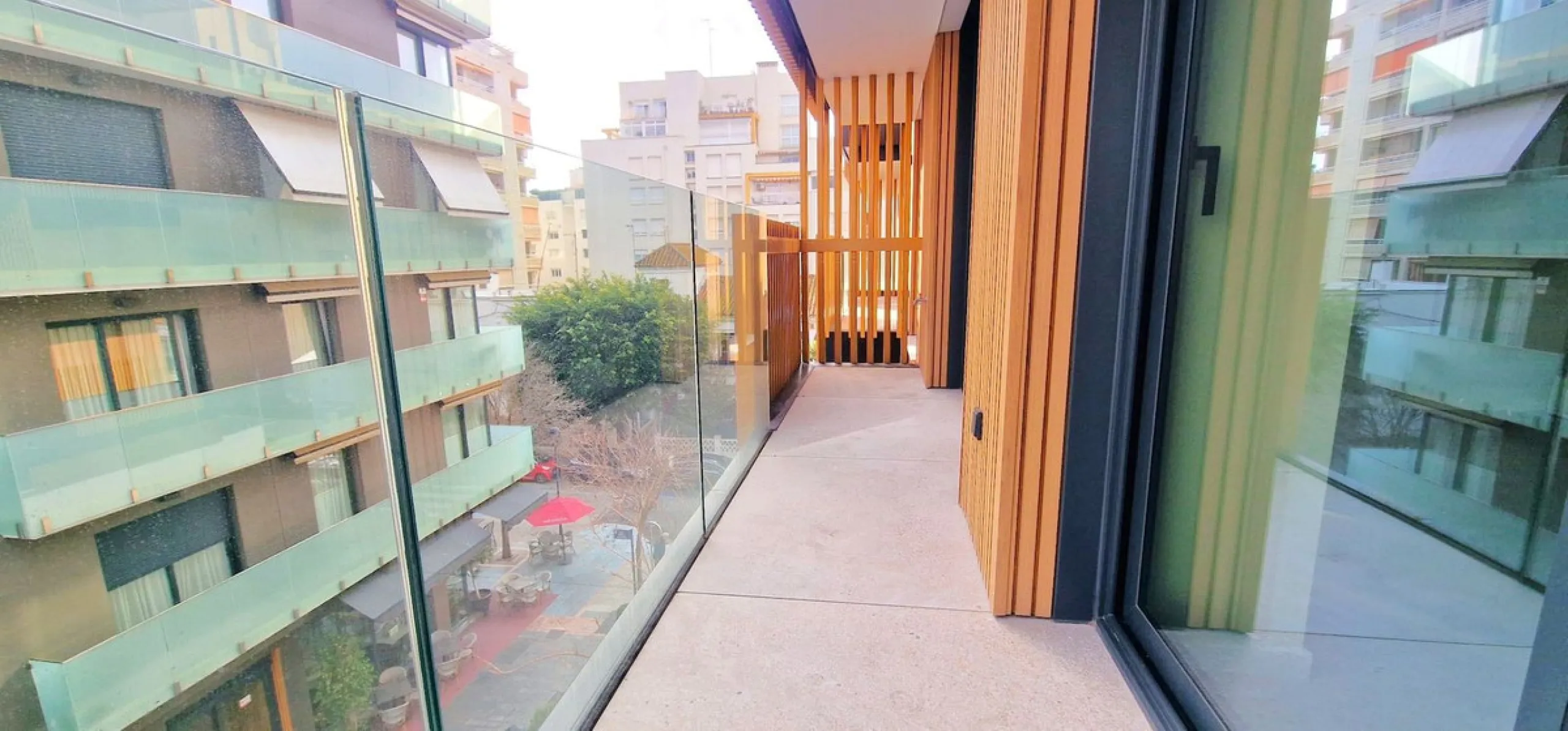 Luxury 3-Bedroom Apartment in the Heart of Marbella – Second Line to the Beach