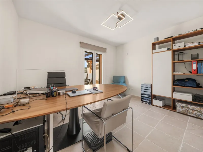 Exceptional panoramic duplex penthouse is located in the prestigious Los Flamingos Golf Resort and offers four bedrooms and two and a half bathrooms, beautifully presented in a refined modern rustic style.
