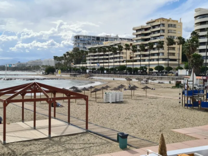 Luxury 3-Bedroom Apartment in the Heart of Marbella – Second Line to the Beach