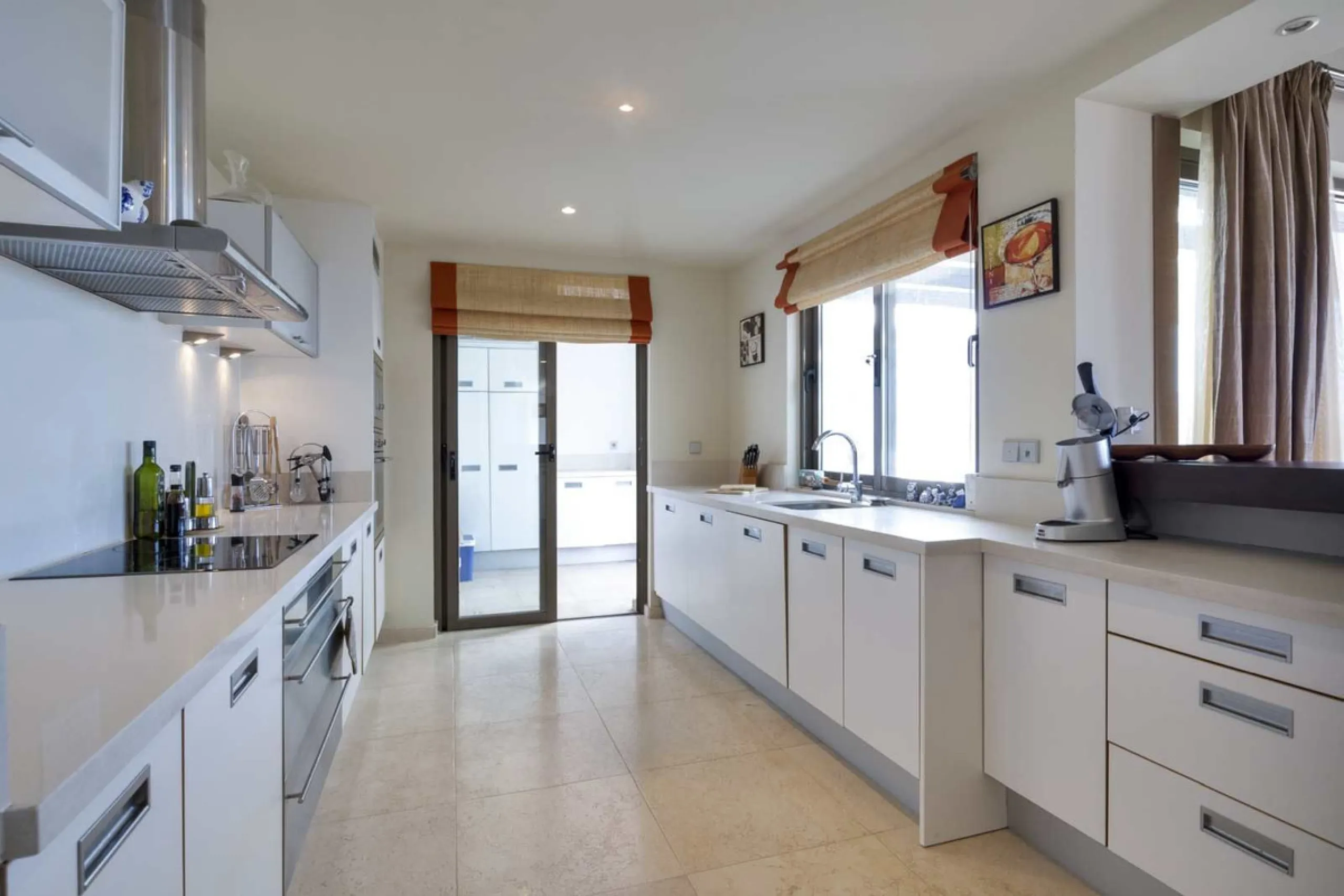 Luxury Penthouse with sea view, located in gated community "Alanda Los Flamingos", Benahavis.