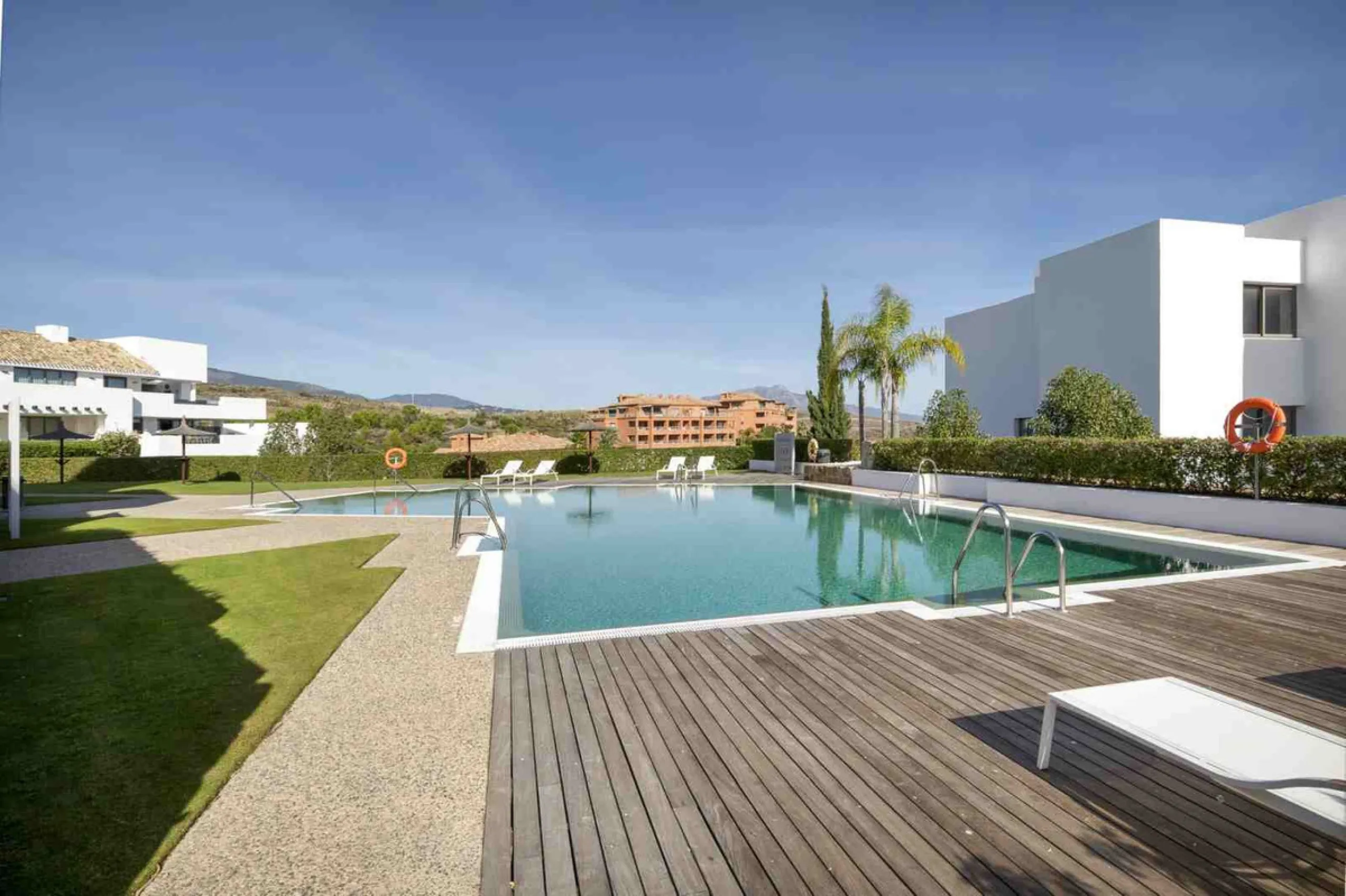 Luxury Penthouse with sea view, located in gated community "Alanda Los Flamingos", Benahavis.