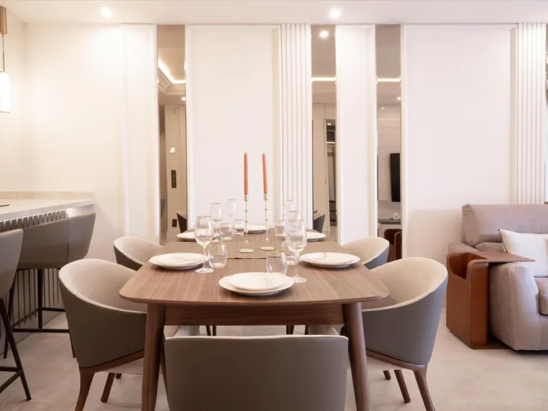 BEACHFRONT 3-BED APARTMENT ON THE NEW GOLDEN MILE