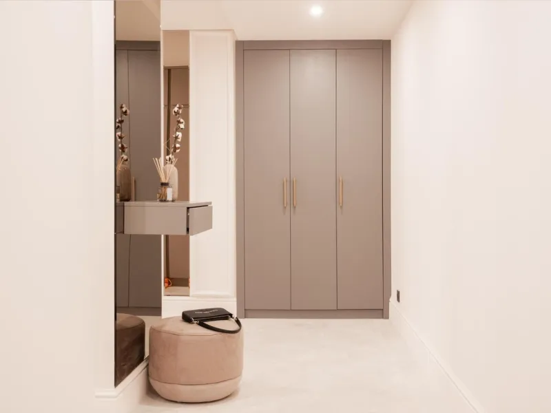 BEACHFRONT 3-BED APARTMENT ON THE NEW GOLDEN MILE