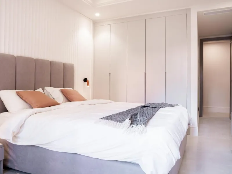 BEACHFRONT 3-BED APARTMENT ON THE NEW GOLDEN MILE