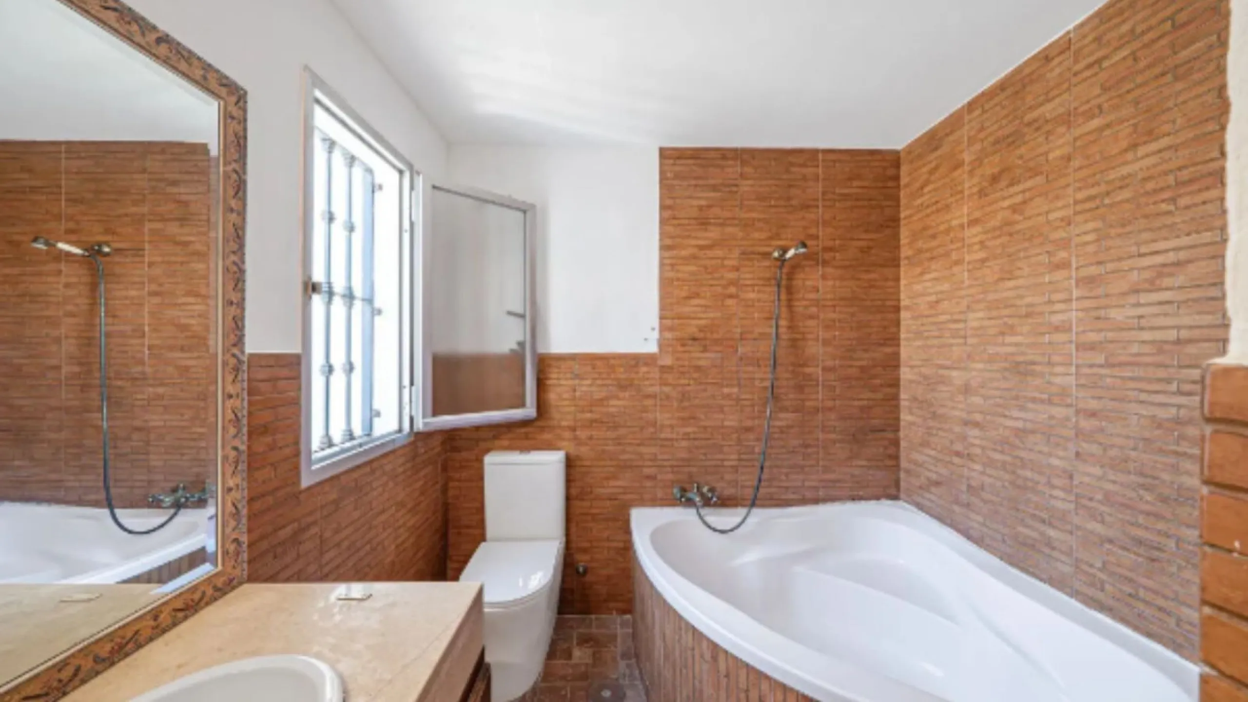 Townhouse for Sale in Estepona – New Golden Mile