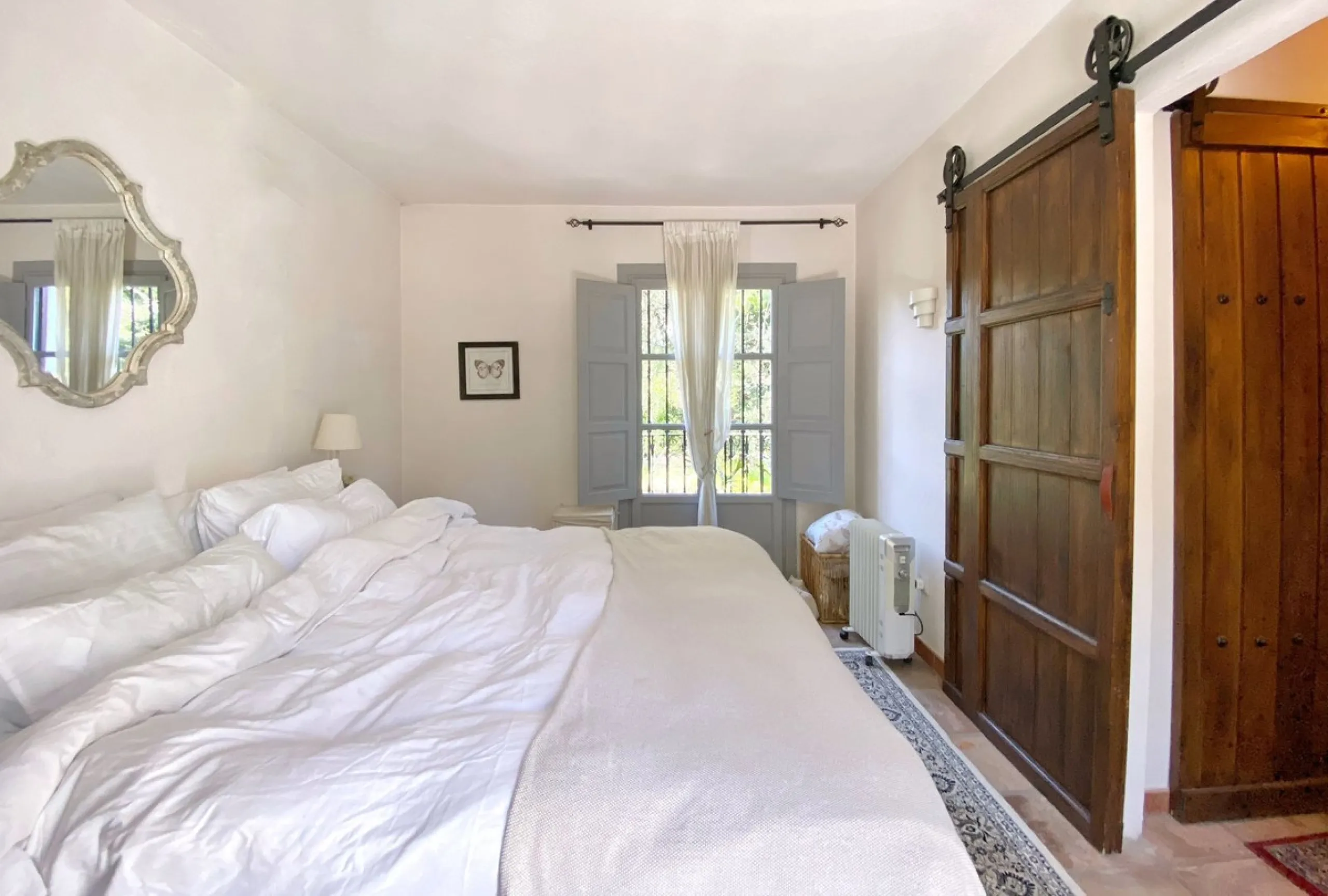 House - Semi-Detached House в продаже в Marbella, Málaga. В доме 3 спален и 2 ванных комнат. Площадь дома 107 м². Площадь участка 125 м²
