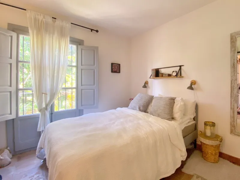 House - Semi-Detached House в продаже в Marbella, Málaga. В доме 3 спален и 2 ванных комнат. Площадь дома 107 м². Площадь участка 125 м²