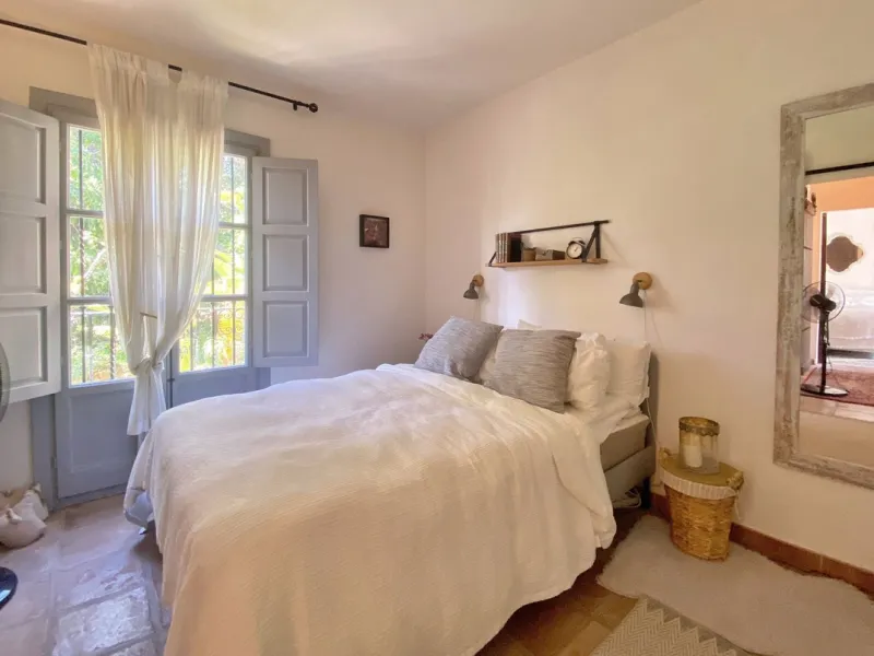 House - Semi-Detached House в продаже в Marbella, Málaga. В доме 3 спален и 2 ванных комнат. Площадь дома 107 м². Площадь участка 125 м²