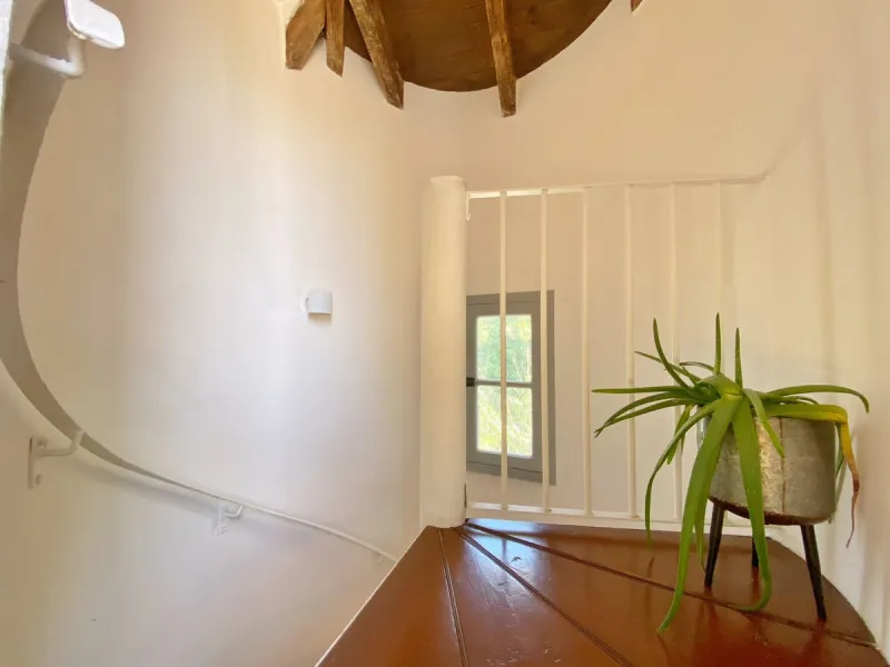 House - Semi-Detached House в продаже в Marbella, Málaga. В доме 3 спален и 2 ванных комнат. Площадь дома 107 м². Площадь участка 125 м²