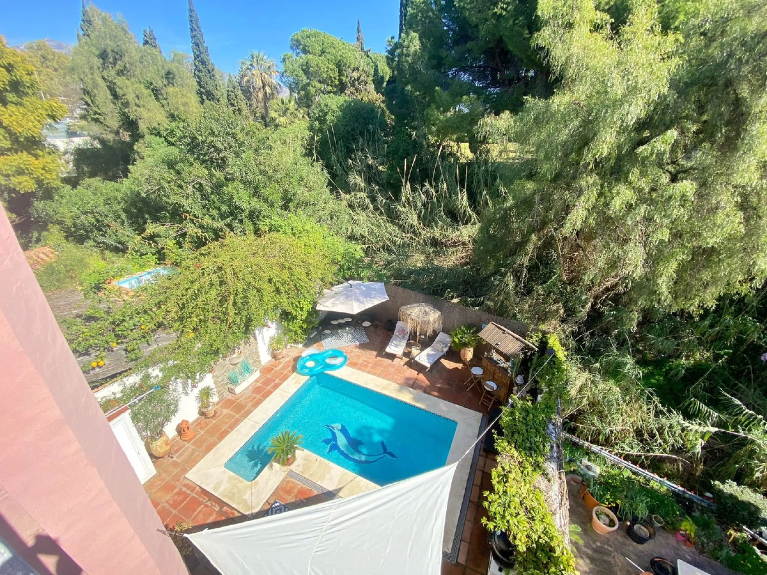 House - Semi-Detached House в продаже в Marbella, Málaga. В доме 3 спален и 2 ванных комнат. Площадь дома 107 м². Площадь участка 125 м²