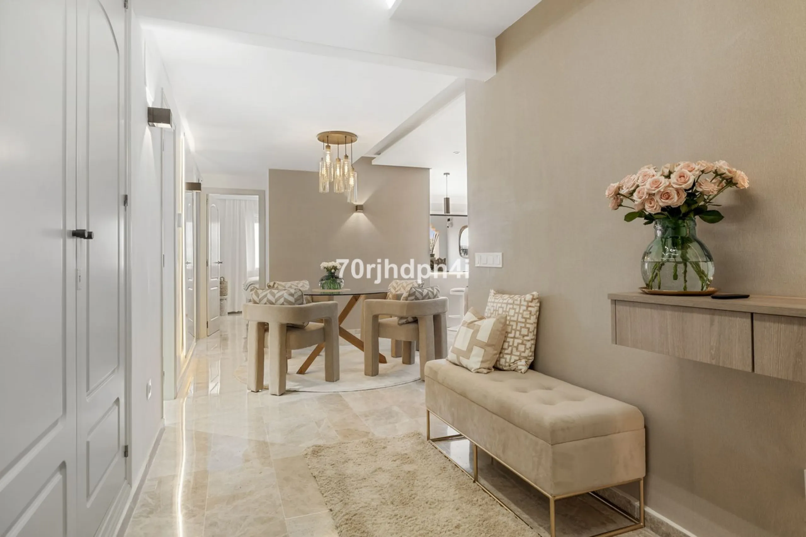 Fully Renovated Ground Floor Apartment in a Prime Location in Nueva Andalucía