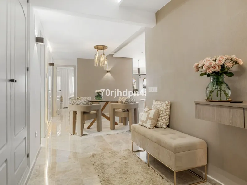 Fully Renovated Ground Floor Apartment in a Prime Location in Nueva Andalucía