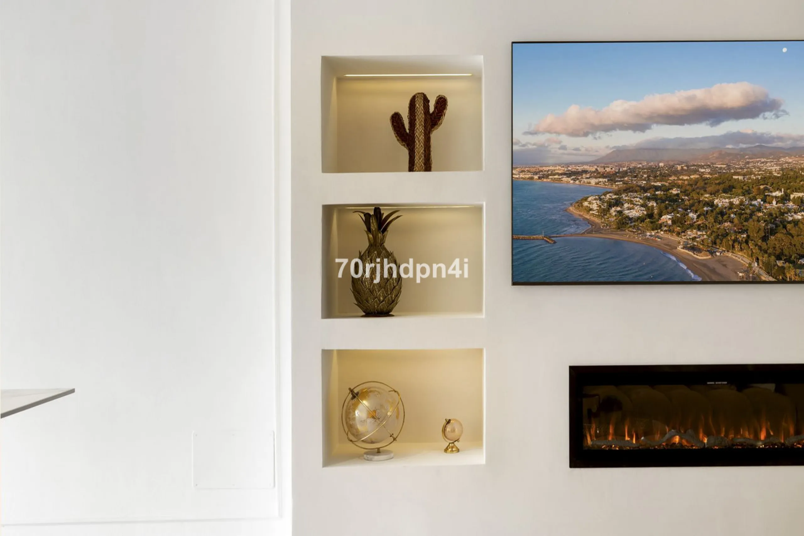Fully Renovated Ground Floor Apartment in a Prime Location in Nueva Andalucía