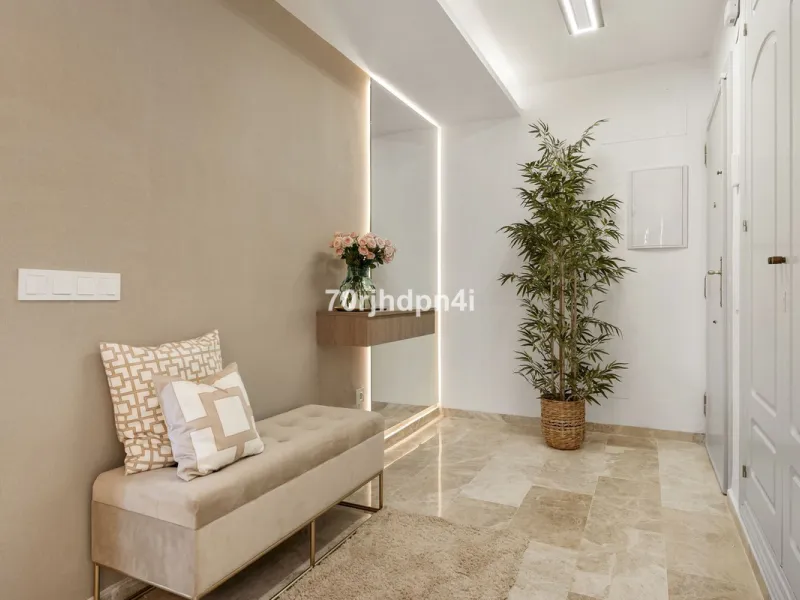 Fully Renovated Ground Floor Apartment in a Prime Location in Nueva Andalucía