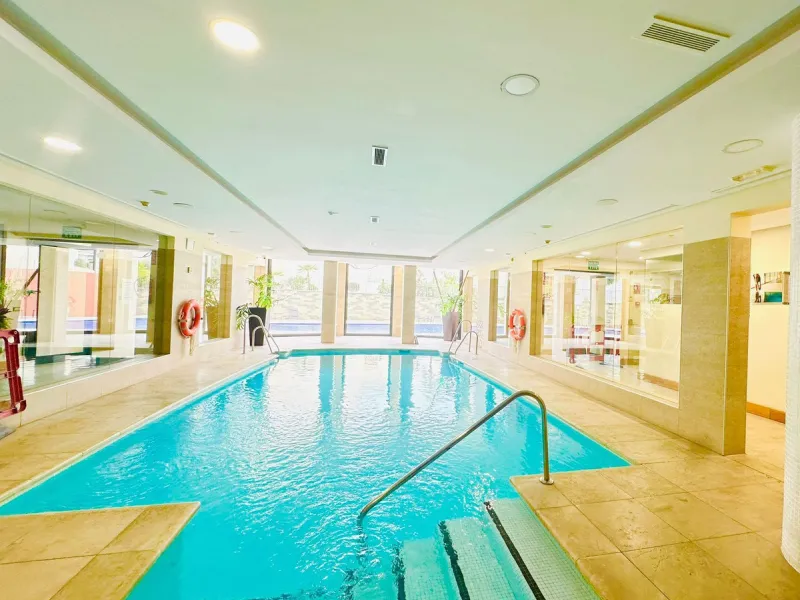 Apartment - Penthouse в продаже в Marbella, Málaga. В доме 3 спален и 3 ванных комнат. Площадь дома 139 м²