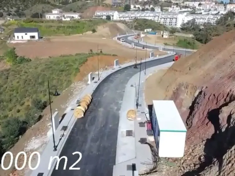 Amazing opportunity for investors. Residential Plot for Sale in Torreblanca Fuengirola , less than one km from the prestigious El Higeron area..