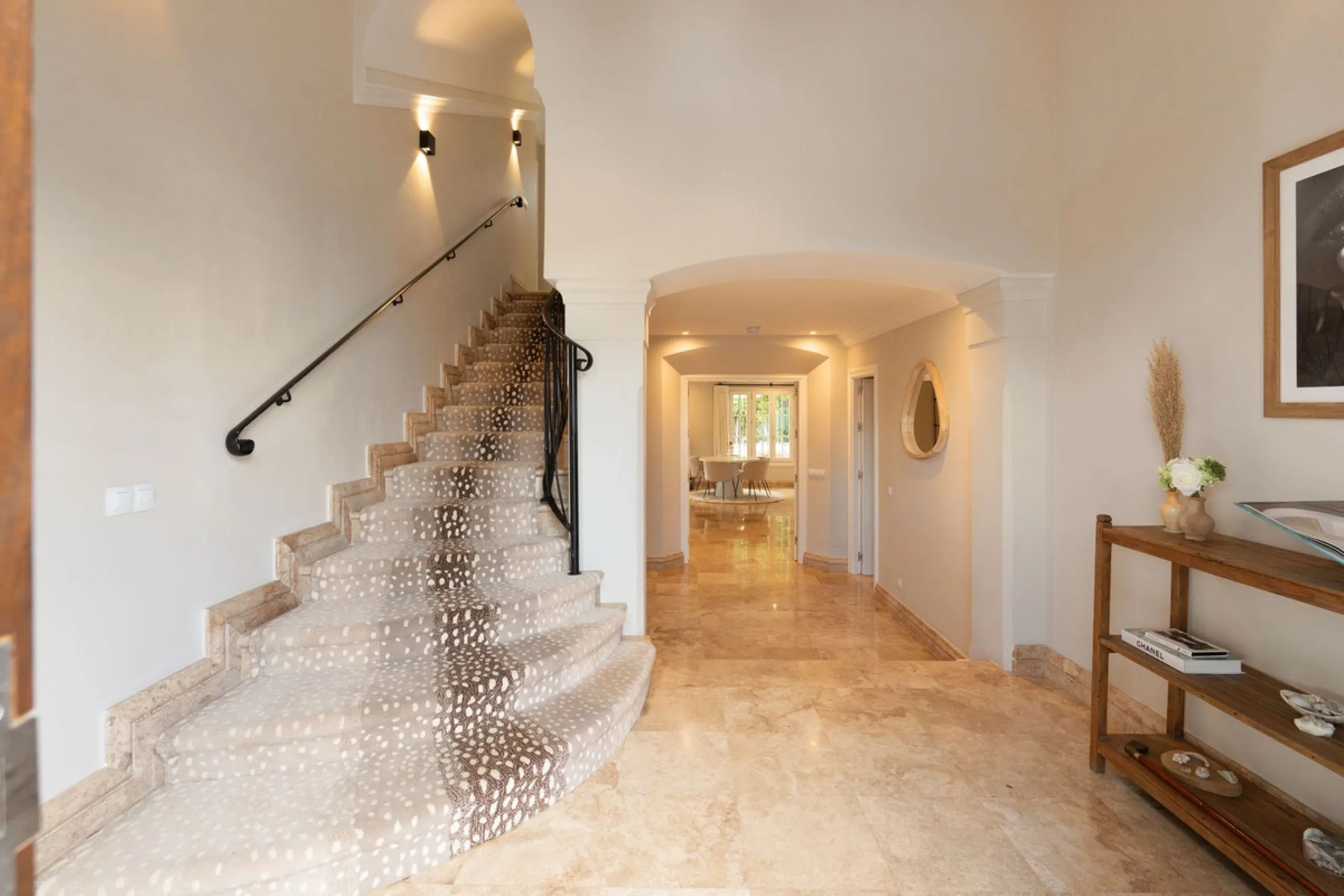 Exclusive Detached Beachside Villa - renovated in 2021