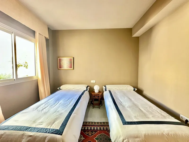 Apartment - Middle Floor Apartment в продаже в Marbella, Málaga. В доме 2 спален и 2 ванных комнат. Площадь дома 117 м²