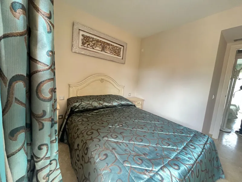 House - Townhouse в продаже в Marbella, Málaga. В доме 4 спален и 4 ванных комнат. Площадь дома 174 м². Площадь участка 128 м²