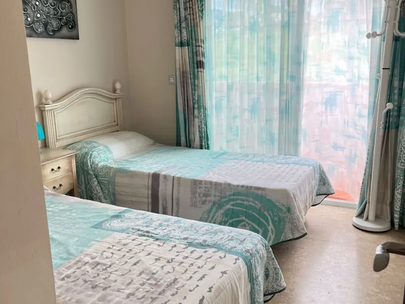 House - Townhouse в продаже в Marbella, Málaga. В доме 4 спален и 4 ванных комнат. Площадь дома 174 м². Площадь участка 128 м²