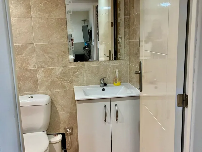 House - Townhouse в продаже в Marbella, Málaga. В доме 4 спален и 4 ванных комнат. Площадь дома 174 м². Площадь участка 128 м²