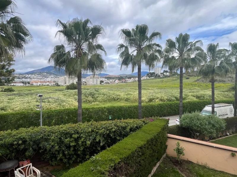 House - Townhouse в продаже в Marbella, Málaga. В доме 4 спален и 4 ванных комнат. Площадь дома 174 м². Площадь участка 128 м²