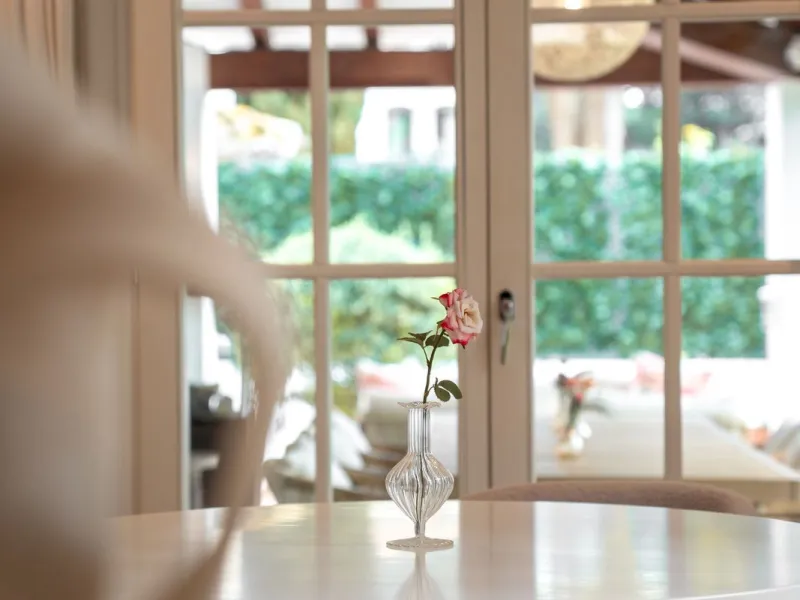 Exclusive Detached Beachside Villa - renovated in 2021