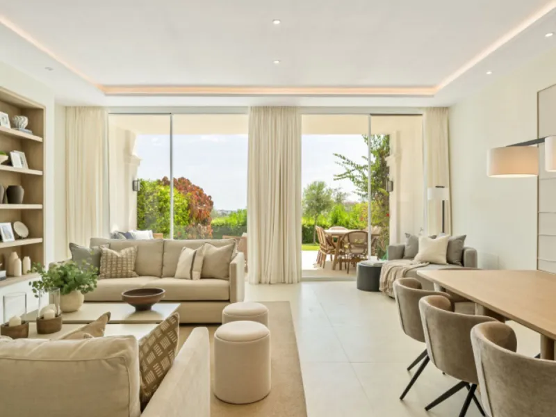 House - Townhouse в продаже в Benahavís, Málaga. В доме 4 спален и 4 ванных комнат. Площадь дома 198 м²