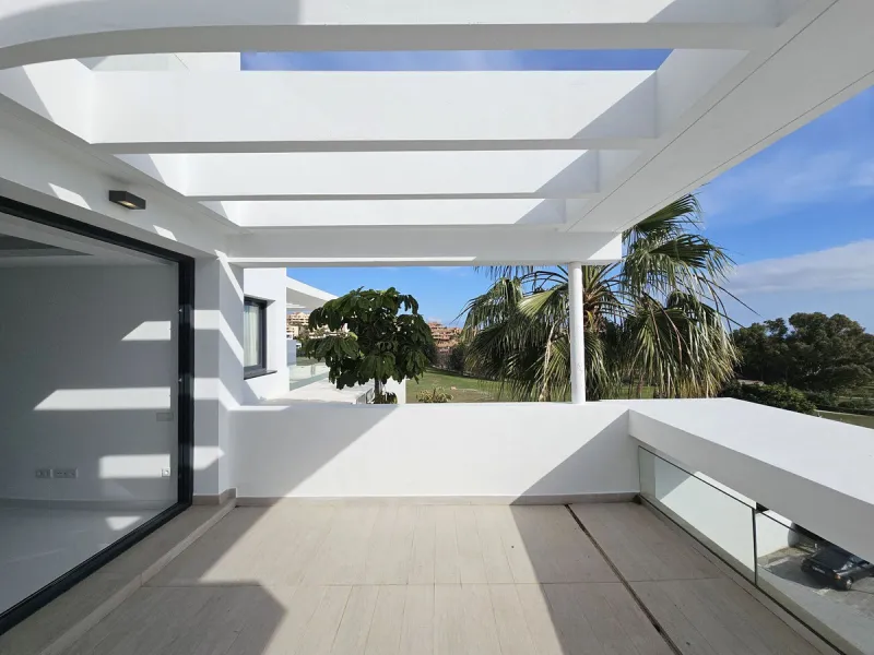 2-Bedroom Penthouse Apartment with stunning Sea and golf Views for Sale