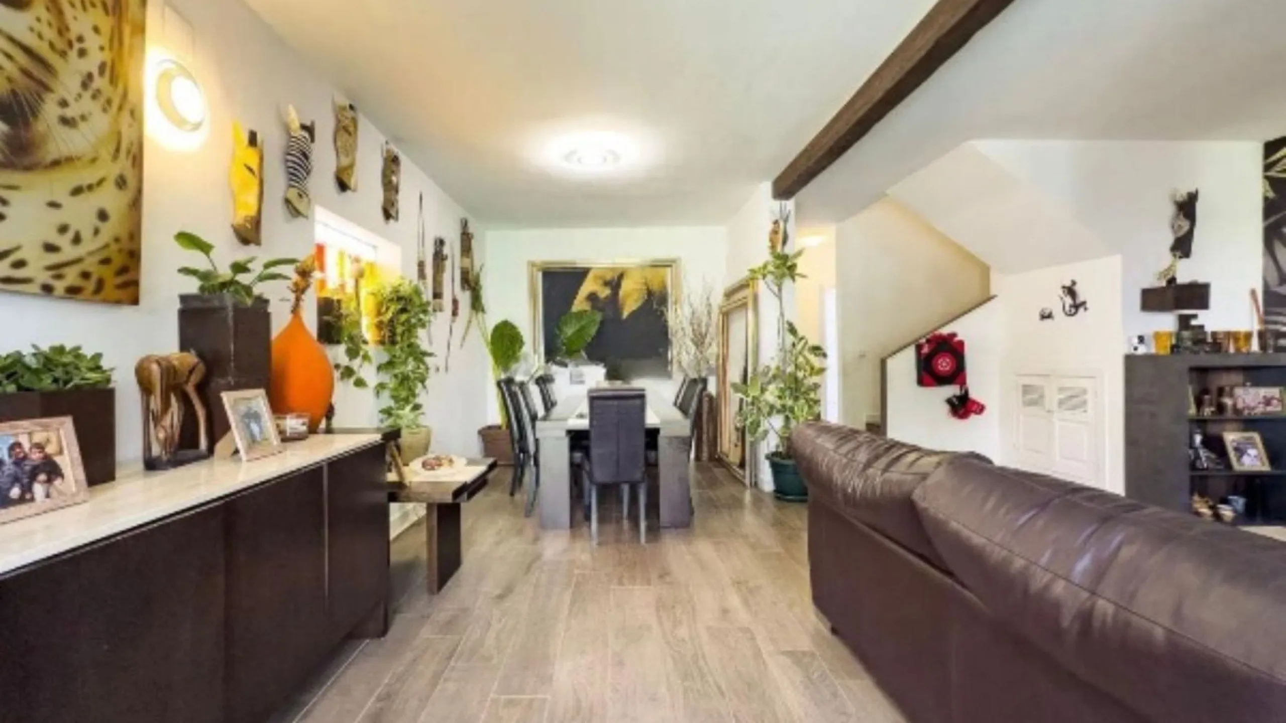 House - Semi-Detached House в продаже в Estepona, Málaga. В доме 3 спален и 2 ванных комнат. Площадь дома 292 м²