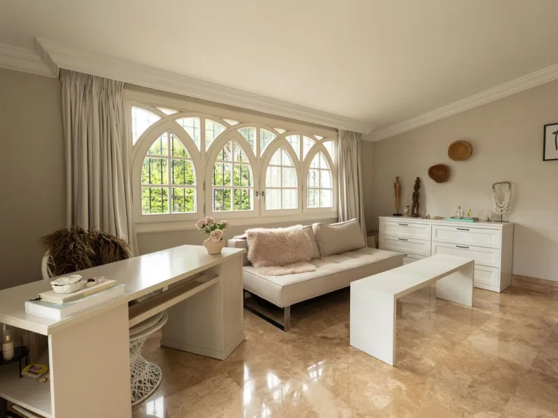 Exclusive Detached Beachside Villa - renovated in 2021