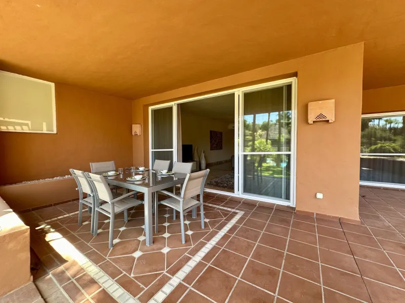 Discover this stunning 3-bedroom, 2-bathroom apartment located in the heart of Nueva Andalucia. Perfectly positioned close to top amenities, including renowned golf courses, schools, beaches, restaurants, and shops, this apartment offers a prime location 