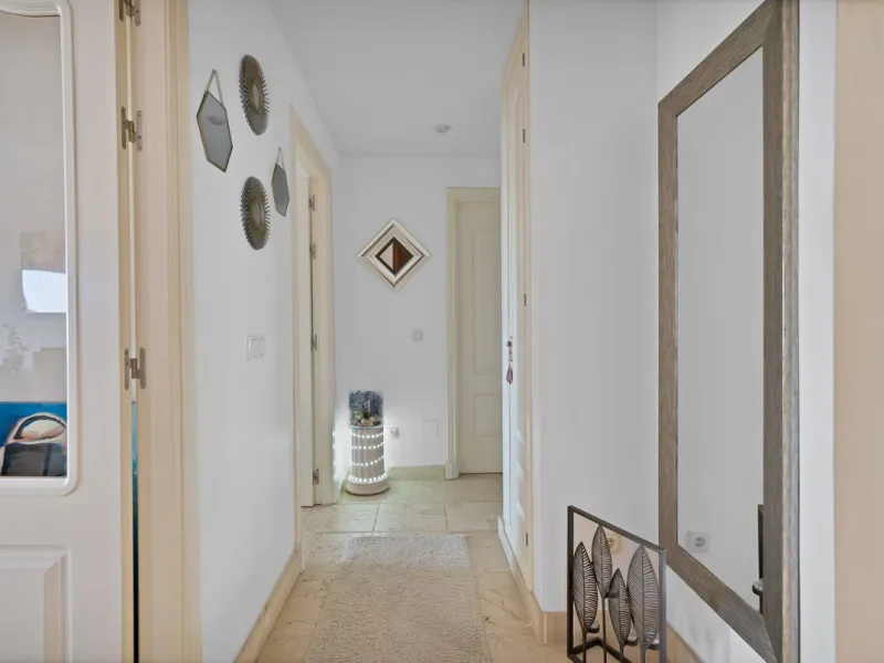 We are proud to present an exceptional opportunity in one of Estepona's most desirable gated communities: Benatalaya in Atalaya.
