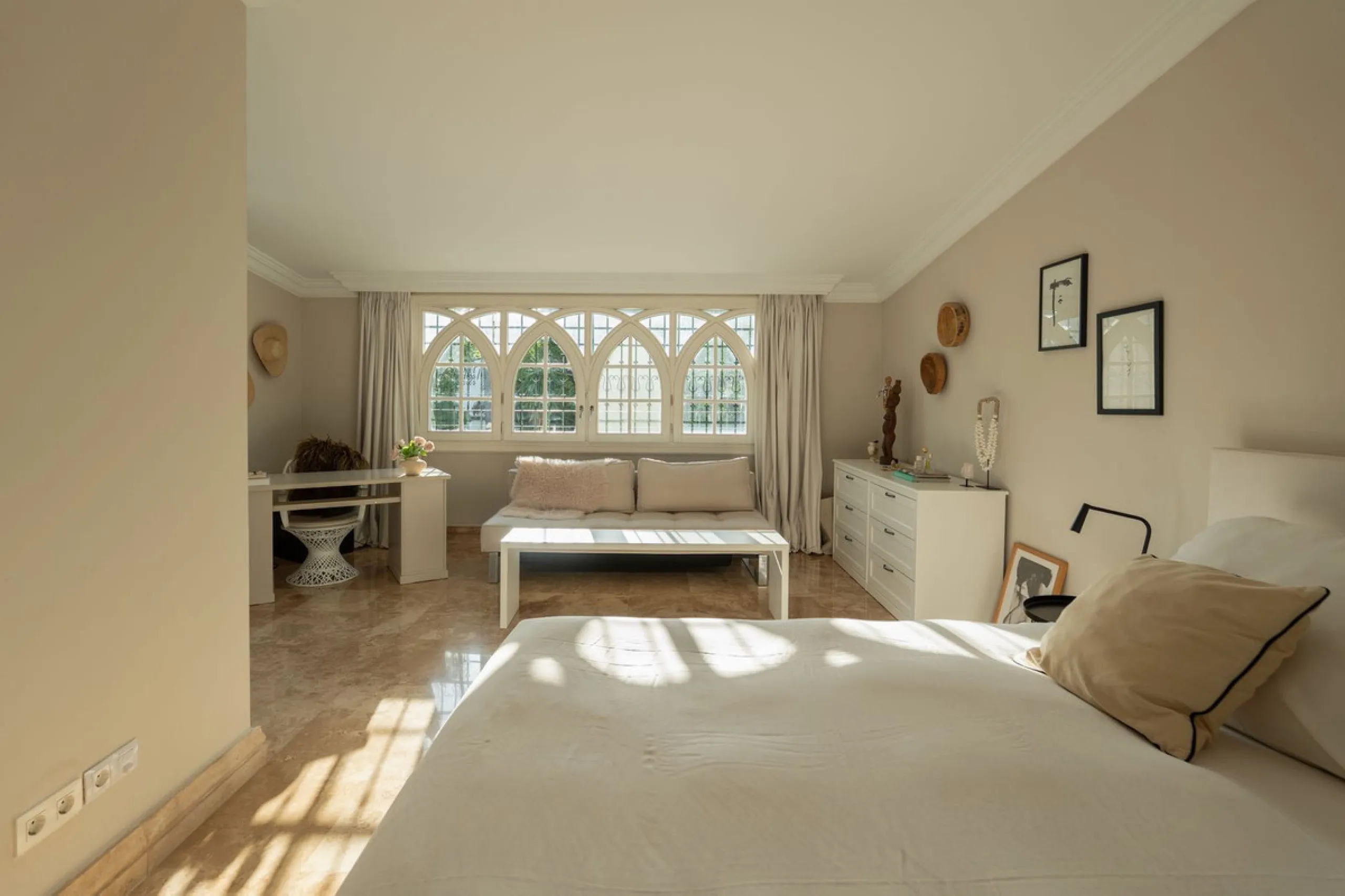 Exclusive Detached Beachside Villa - renovated in 2021
