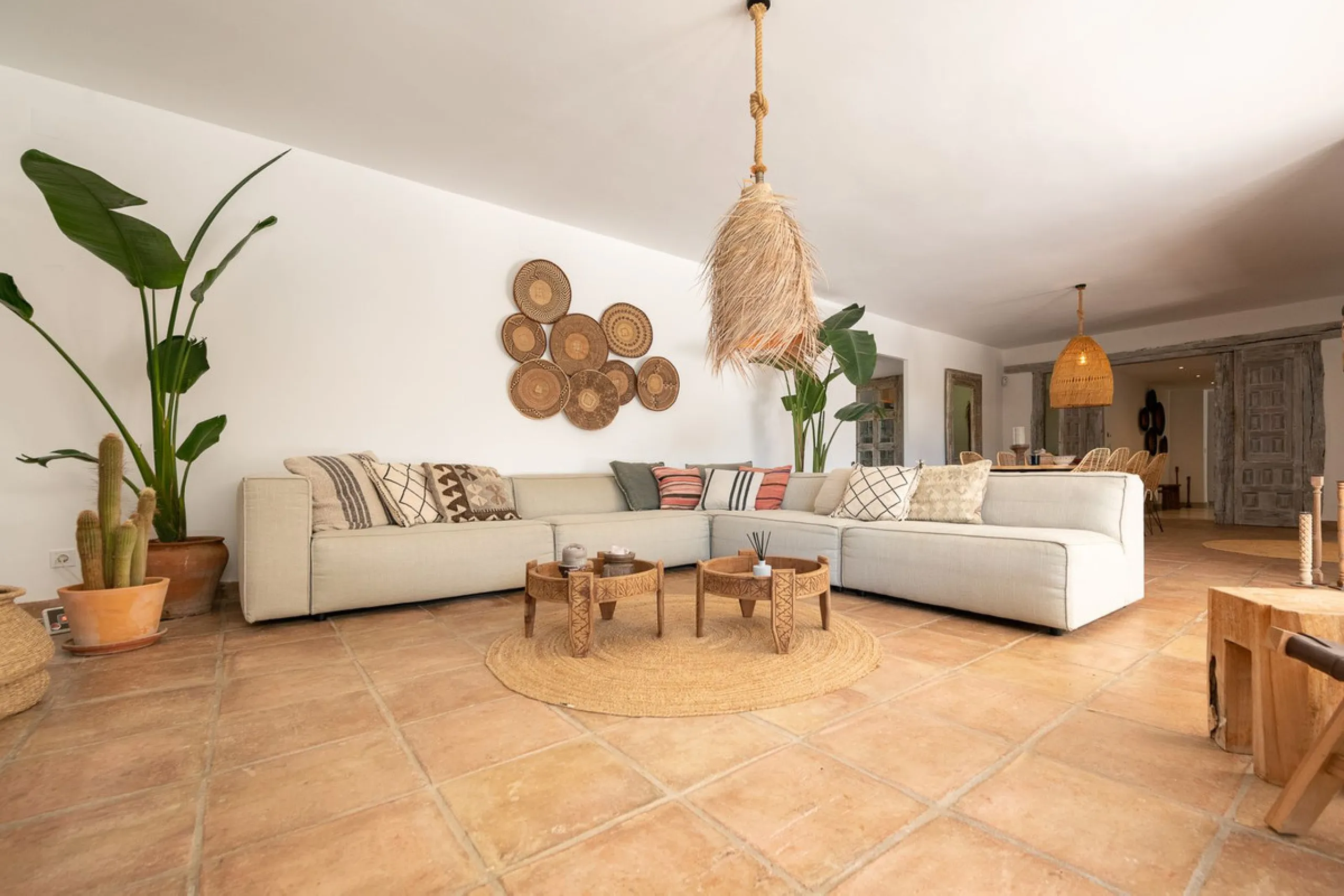 Stunning One-Level Ibiza style Villa in Prestigious Hacienda Las Chapas, Marbella East