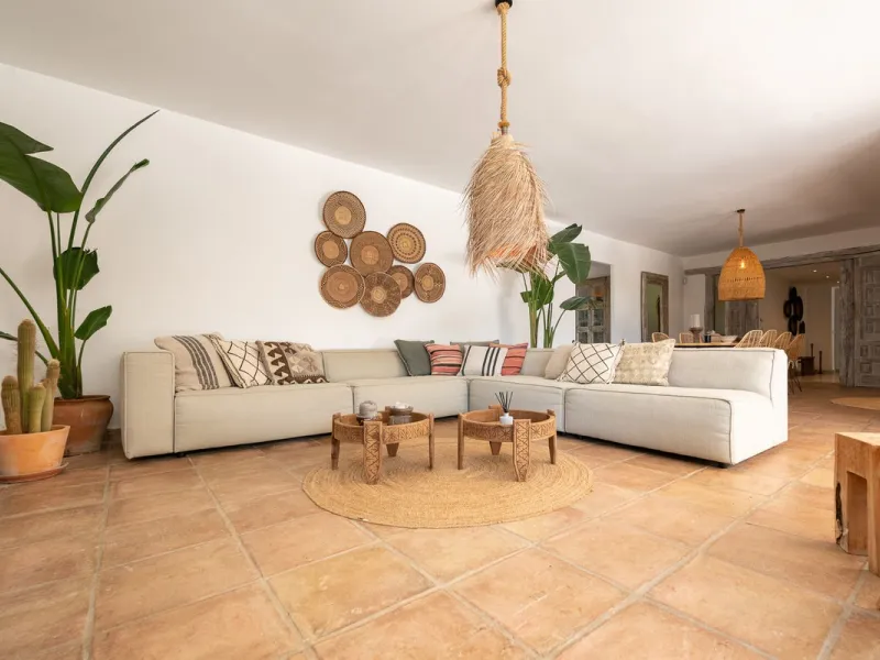 Stunning One-Level Ibiza style Villa in Prestigious Hacienda Las Chapas, Marbella East