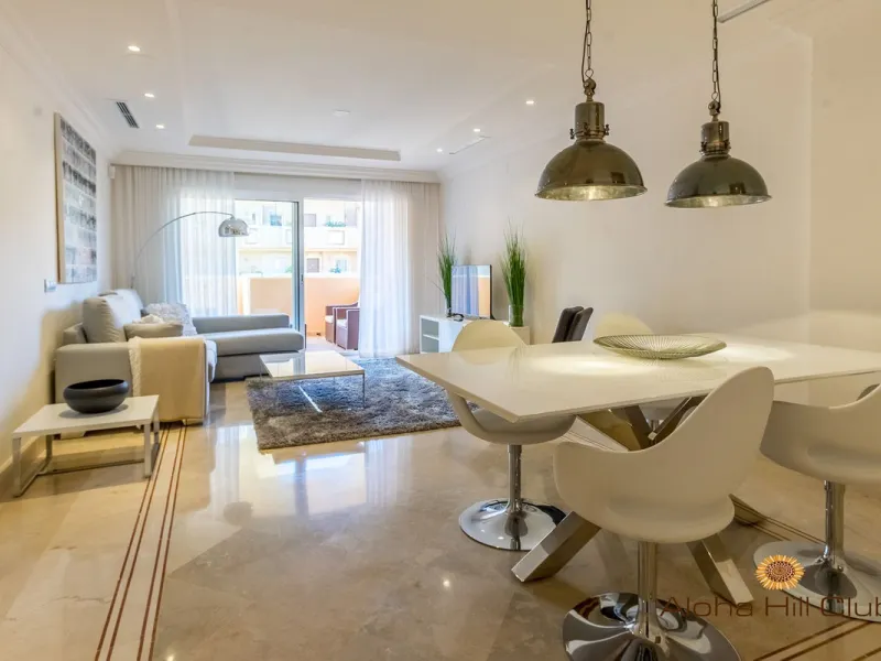 Apartment - Middle Floor Apartment в продаже в Marbella, Málaga. В доме 2 спален и 2 ванных комнат. Площадь дома 88 м²