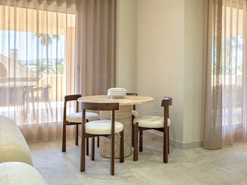 Located in the sought-after community of Las Lomas del Conde Luque, this beautifully positioned 2-bedroom, 2-bathroom apartment offers generous outdoor living, open views, and an unbeatable location close to amenities.